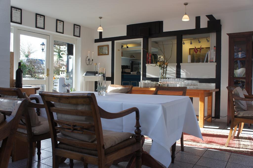 Lyng Dal Hotel Og Restaurant Ry ภายนอก รูปภาพ